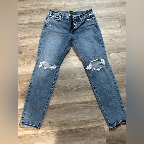 Abercrombie jeans - Picture 1 of 3